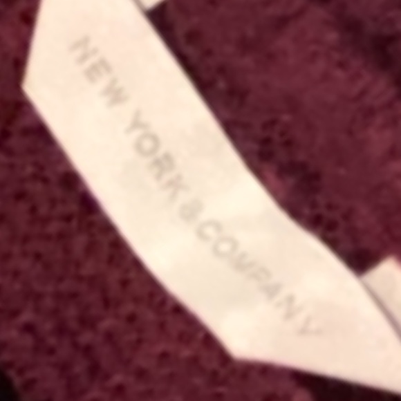 New York & Company hi-low  Top/large - Picture 3 of 9